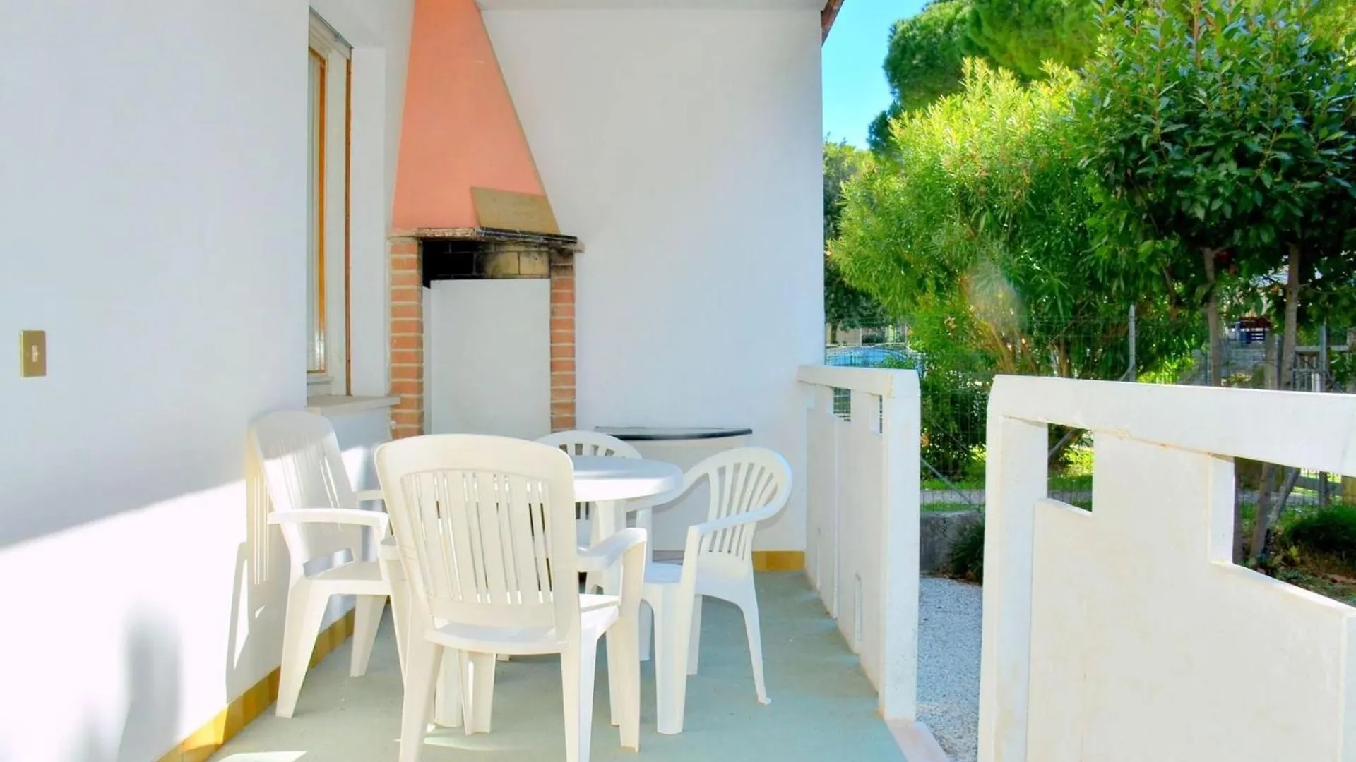 Bright Apartment With Private Garden By Beahost Bibione